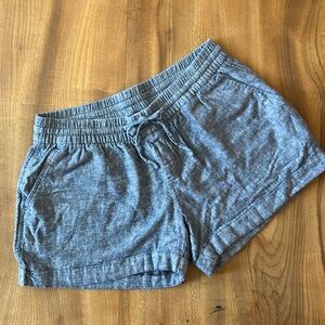 Old Navy chambray pull on shorts
